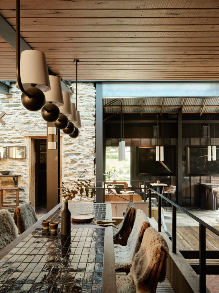 _Transmitt Lighting Projects_Hospitality_Design_By_Alexander & Co, Woolshed, Ayrburn, New Zealand by Anson Smart_04 _Transmitt Lighting Projects_Hospitality_Design_By_Alexander & Co, Woolshed, Ayrburn, New Zealand by Anson Smart_04